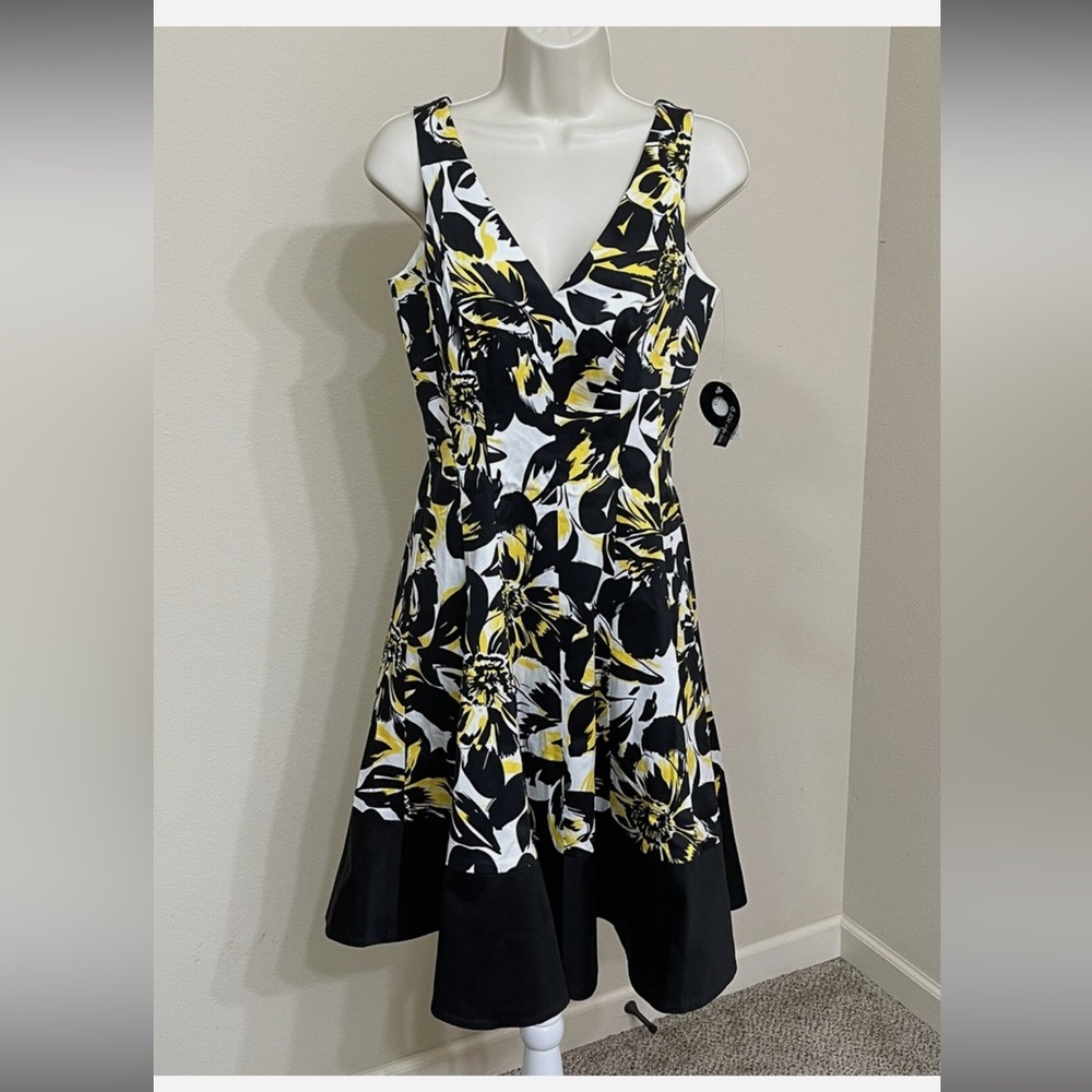 Nine West Women’s Black & Yellow Floral Print Fit & Flare V-Neck Dress s 8